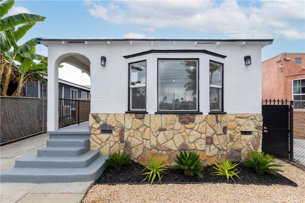 3477 W 71st Property Photo 14
