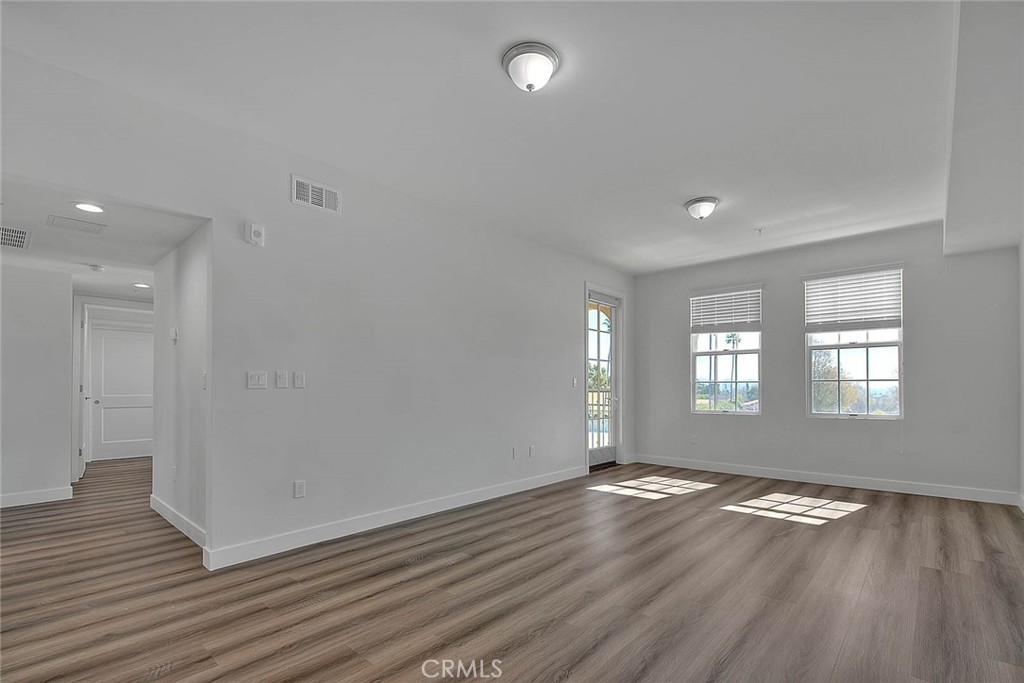 501 W Foothill Boulevard 203 Property Photo 8