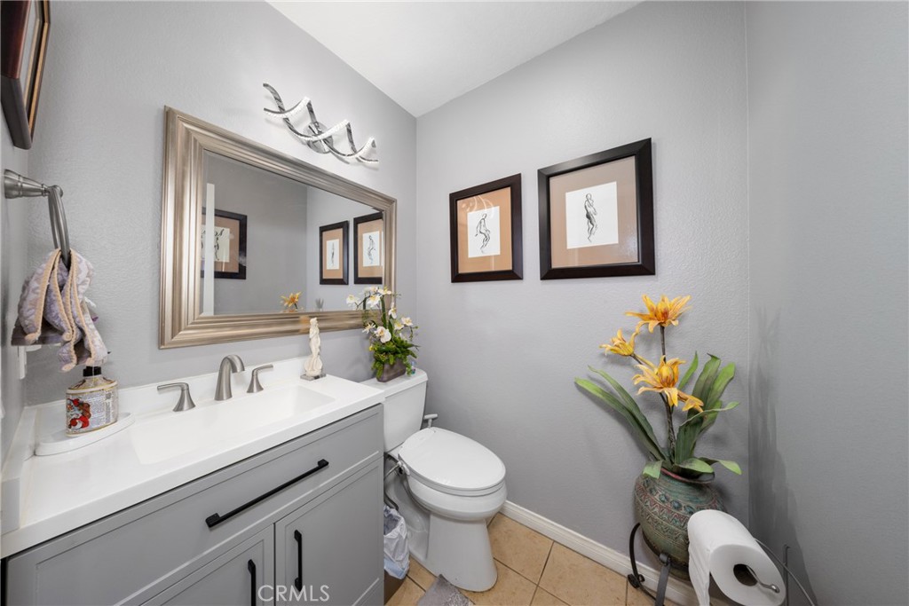 997 Lotus Circle Property Photo 9