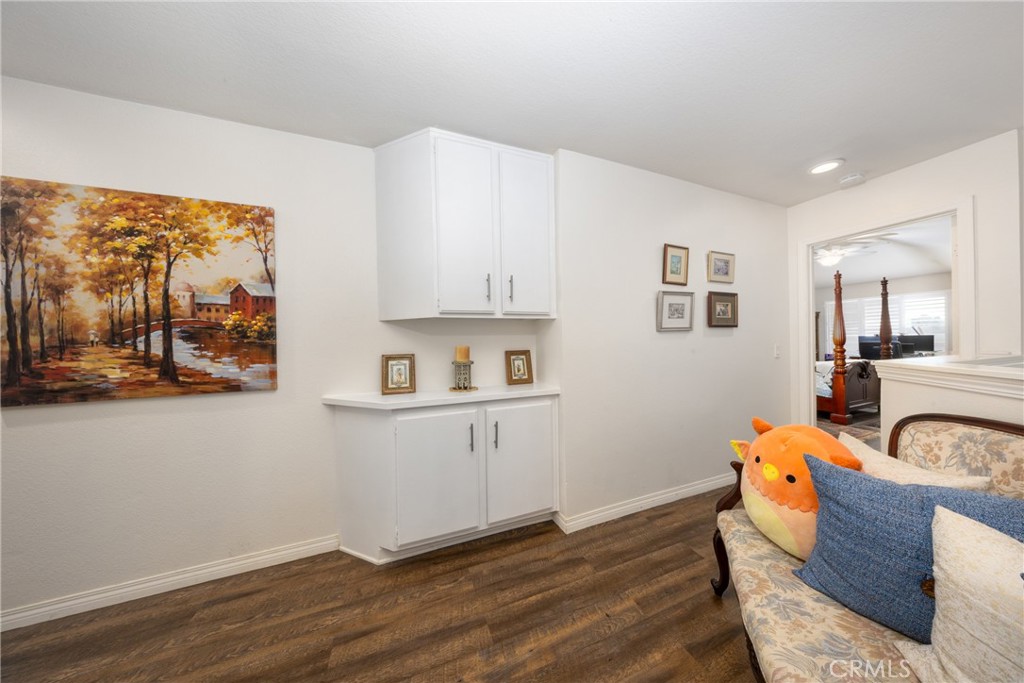 997 Lotus Circle Property Photo 23