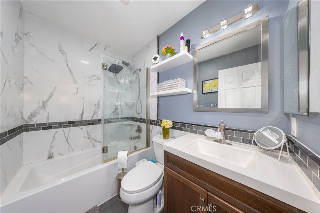 997 Lotus Circle Property Photo 28