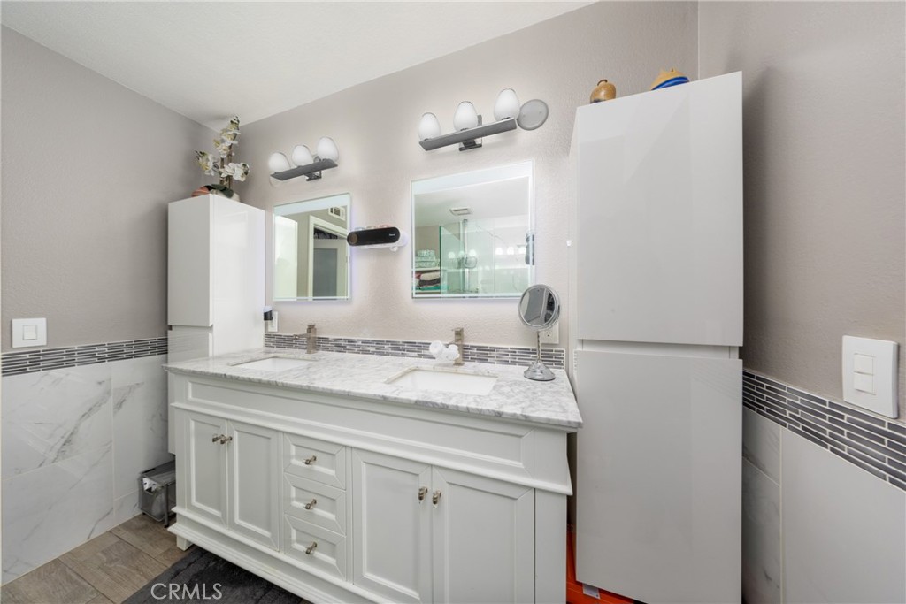 997 Lotus Circle Property Photo 31