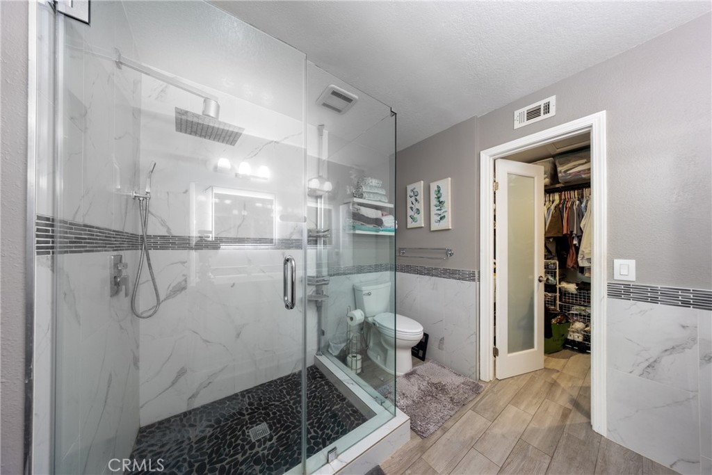 997 Lotus Circle Property Photo 32