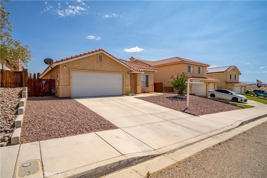 17557 Caprice Way Property Photo 2