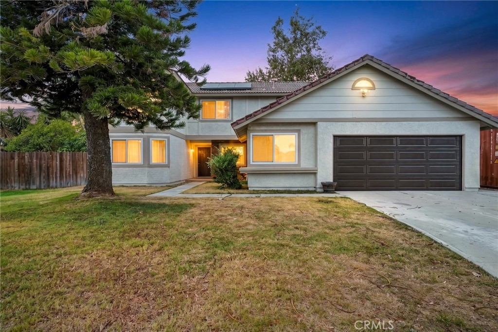1302 S Yucca Avenue Property Photo 1