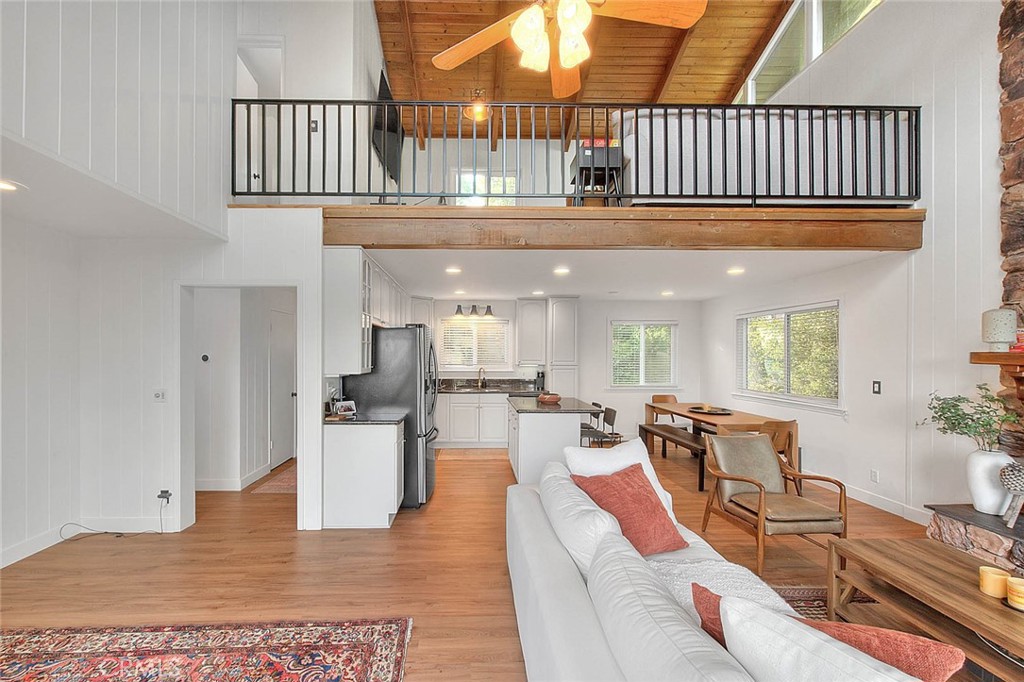 27723 Alpen Property Photo 8