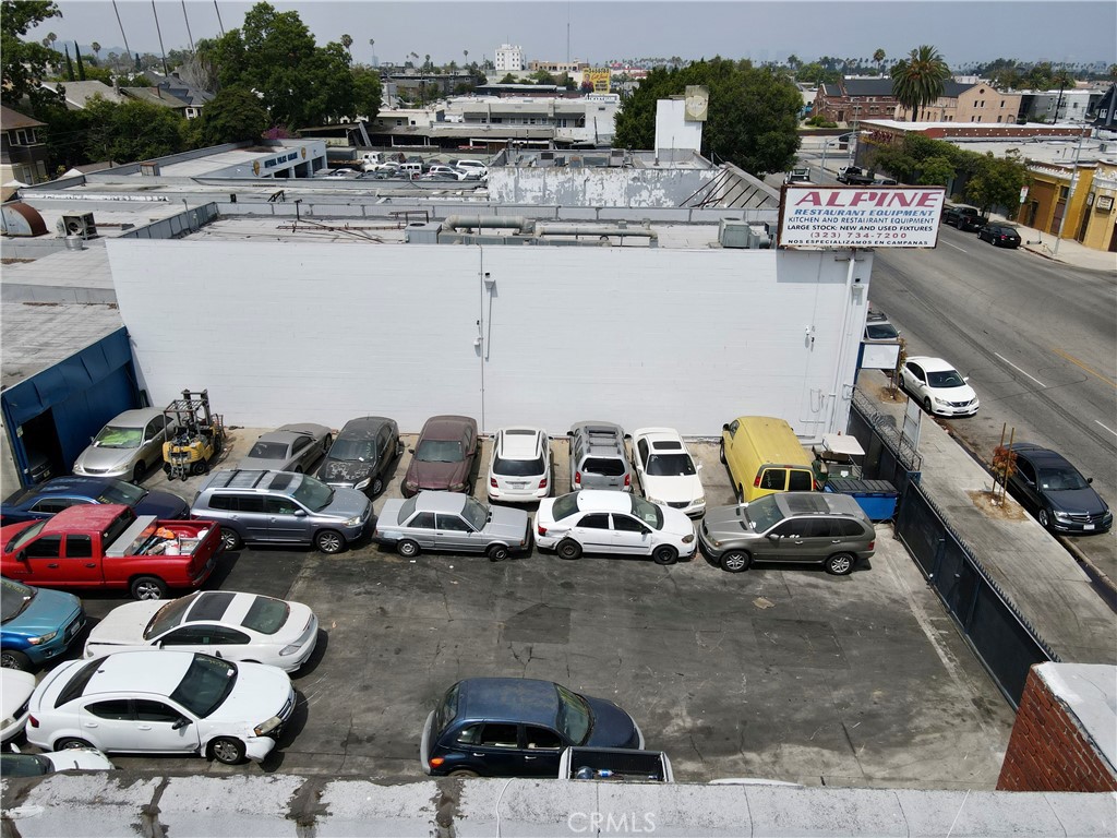 2378 W Washington Boulevard Property Photo 9