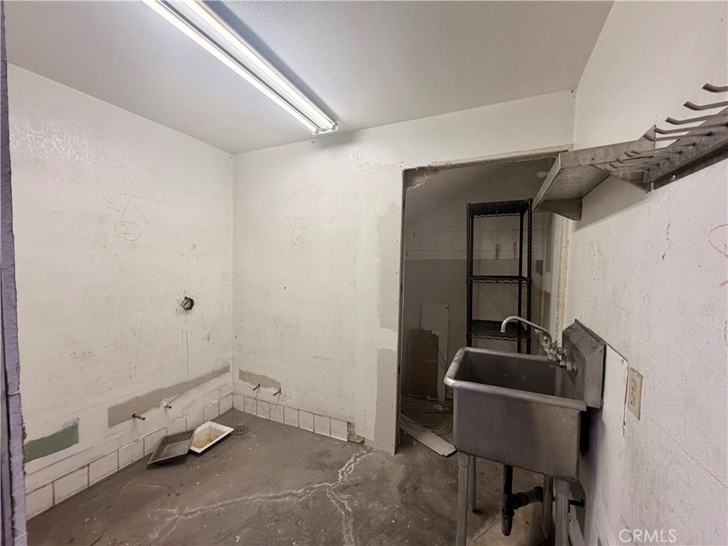 2378 W Washington Boulevard Property Photo 26