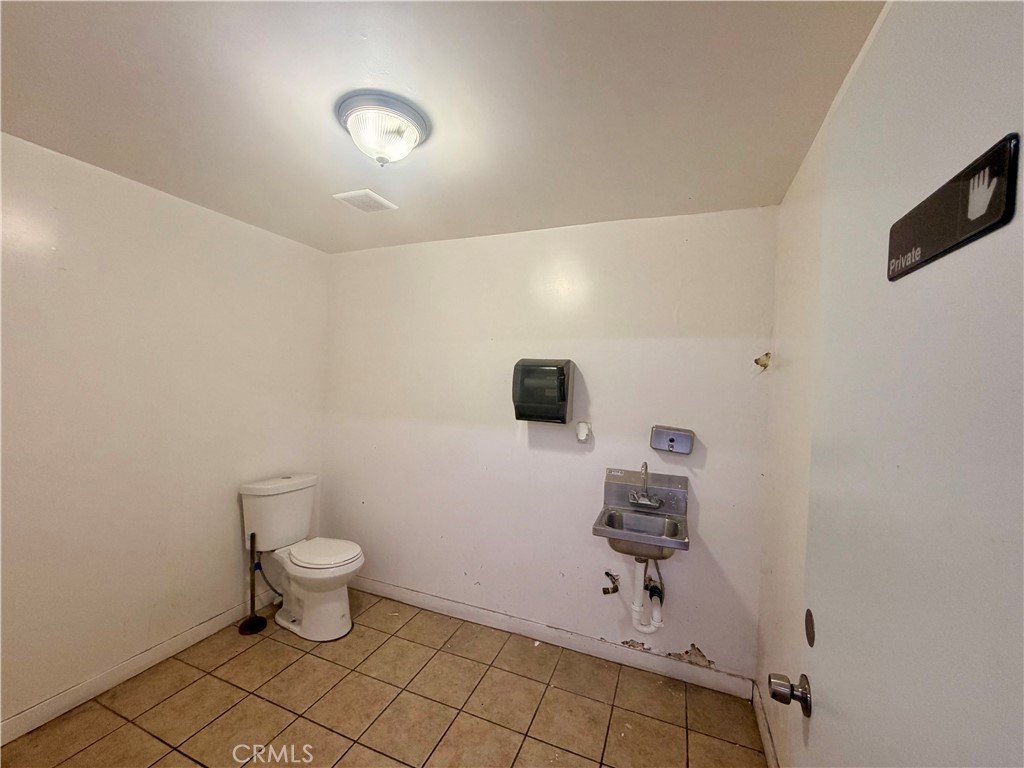 2378 W Washington Boulevard Property Photo 29