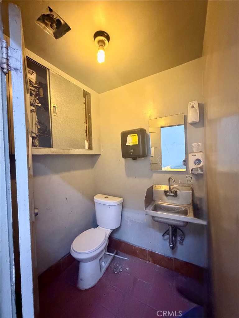 2378 W Washington Boulevard Property Photo 40