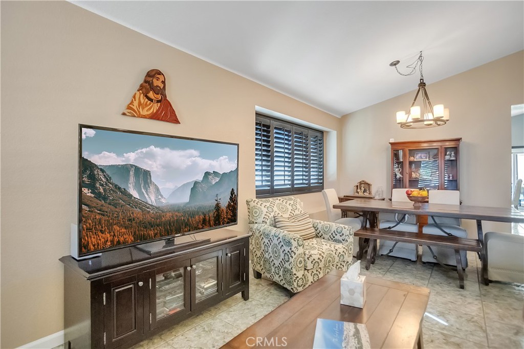 10900 San Mateo Property Photo 7