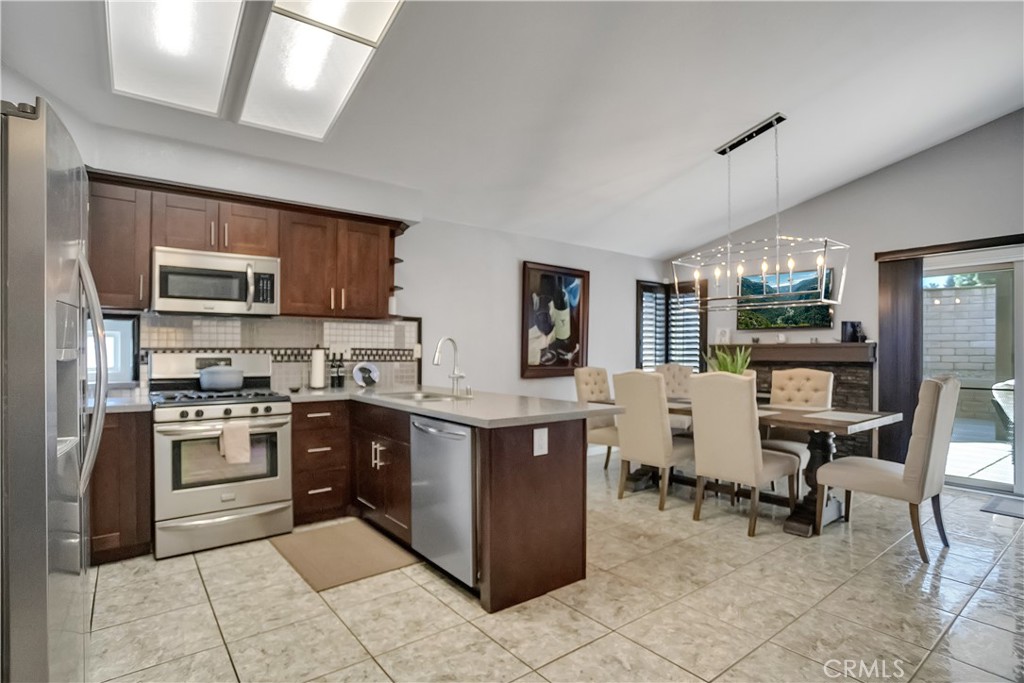 10900 San Mateo Property Photo 8