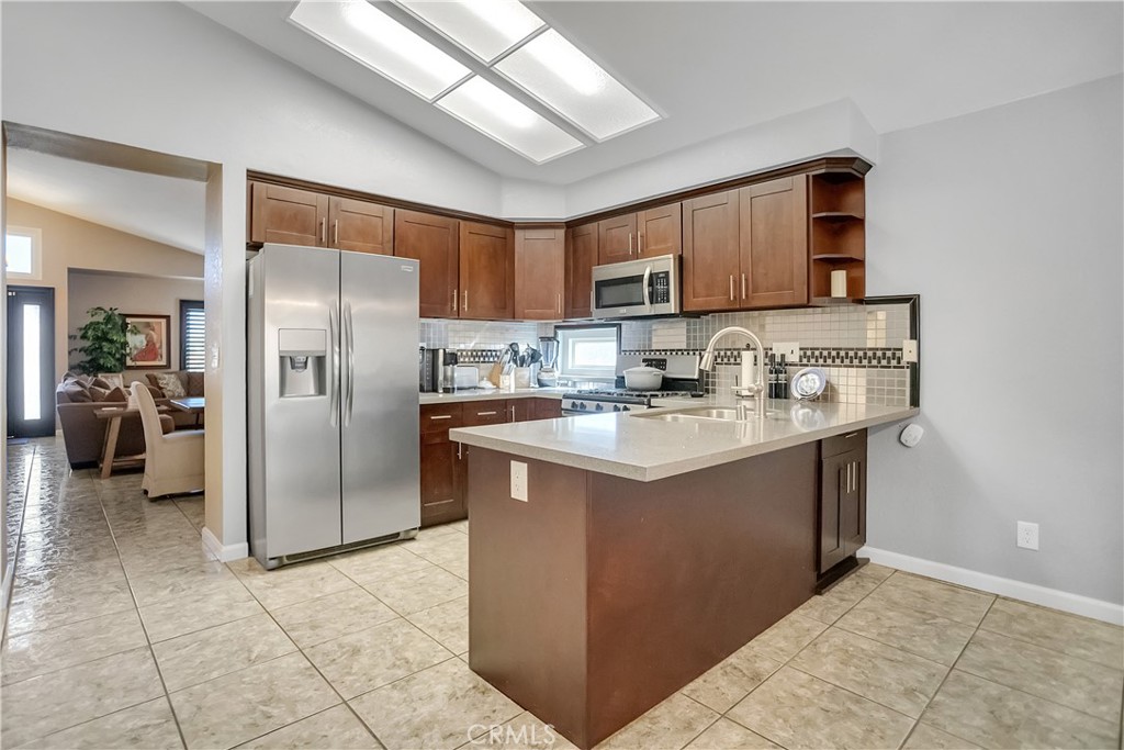 10900 San Mateo Property Photo 11