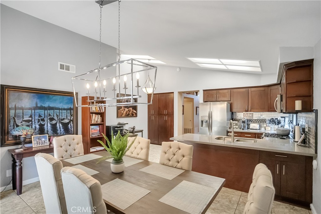 10900 San Mateo Property Photo 12