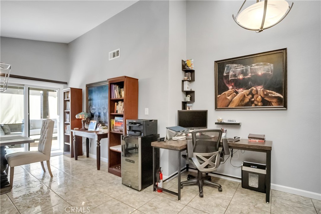 10900 San Mateo Property Photo 14