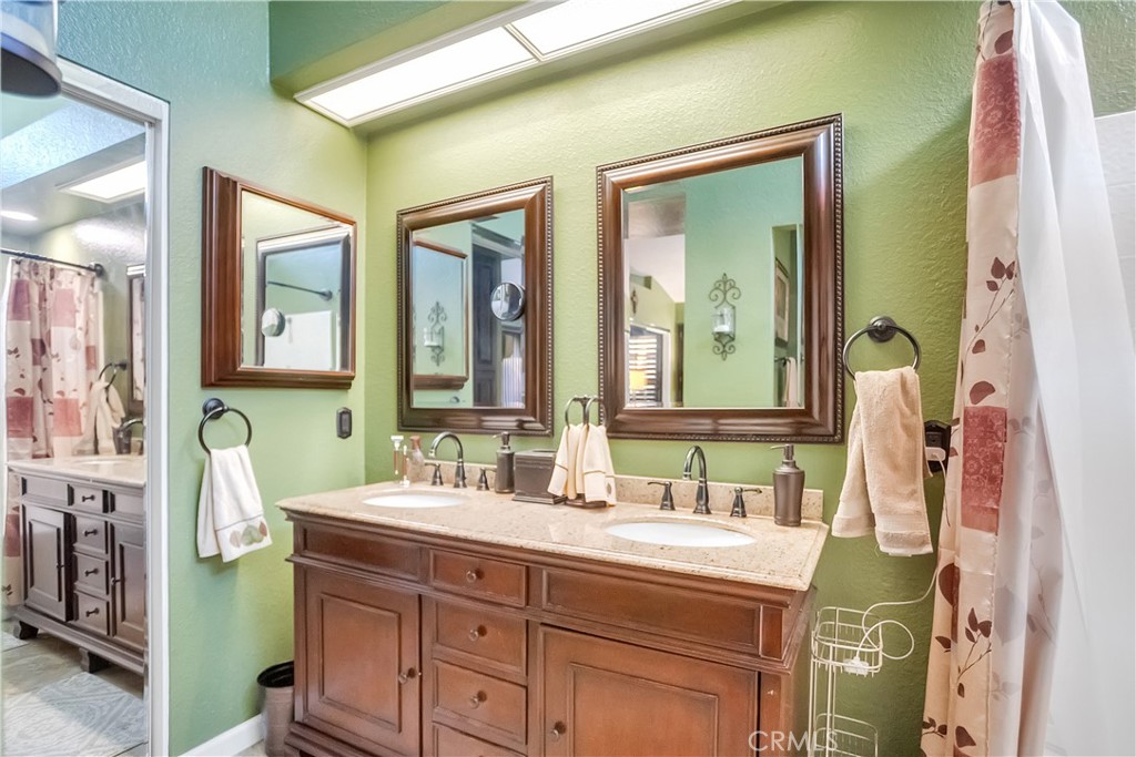 10900 San Mateo Property Photo 18