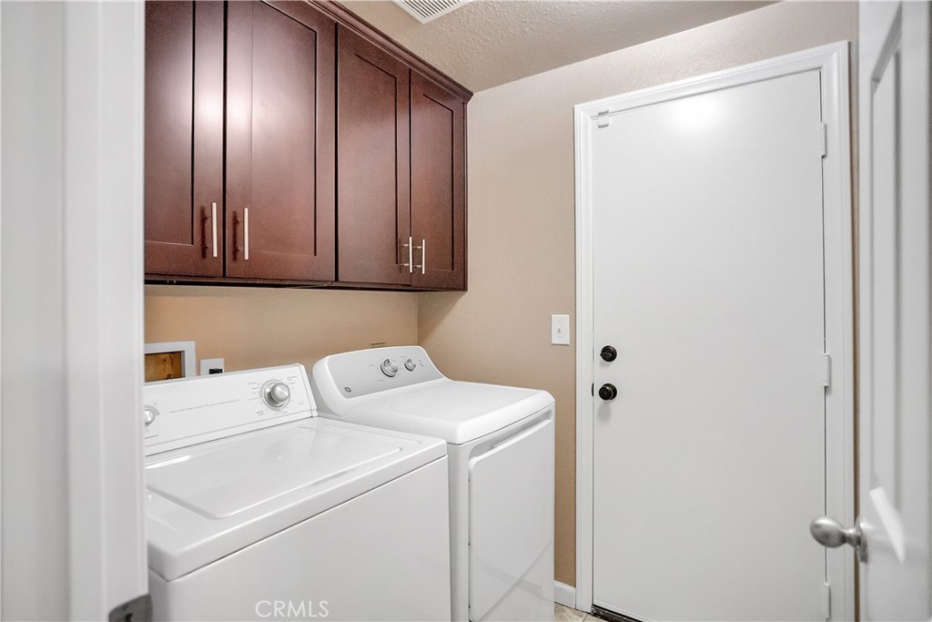 10900 San Mateo Property Photo 33