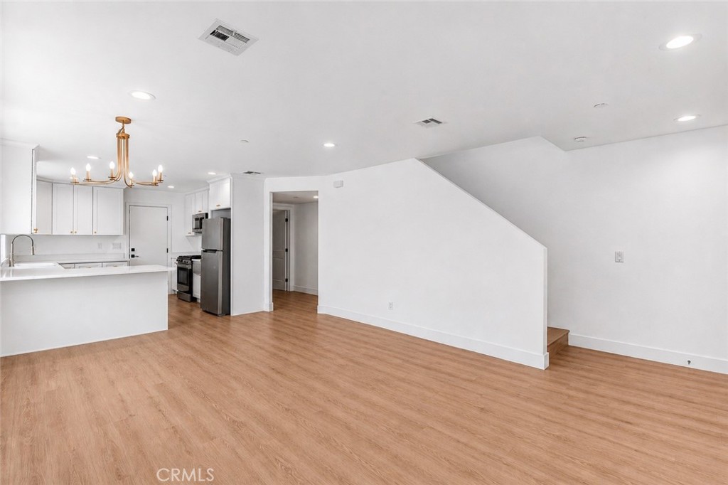 16385 Valencia Avenue 2 Property Photo 3