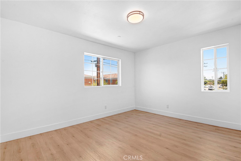 16385 Valencia Avenue 2 Property Photo 9