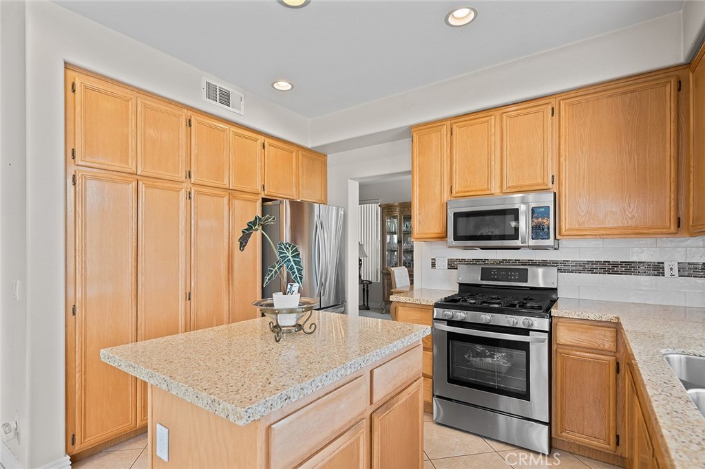 4220 Foxrun Property Photo 13