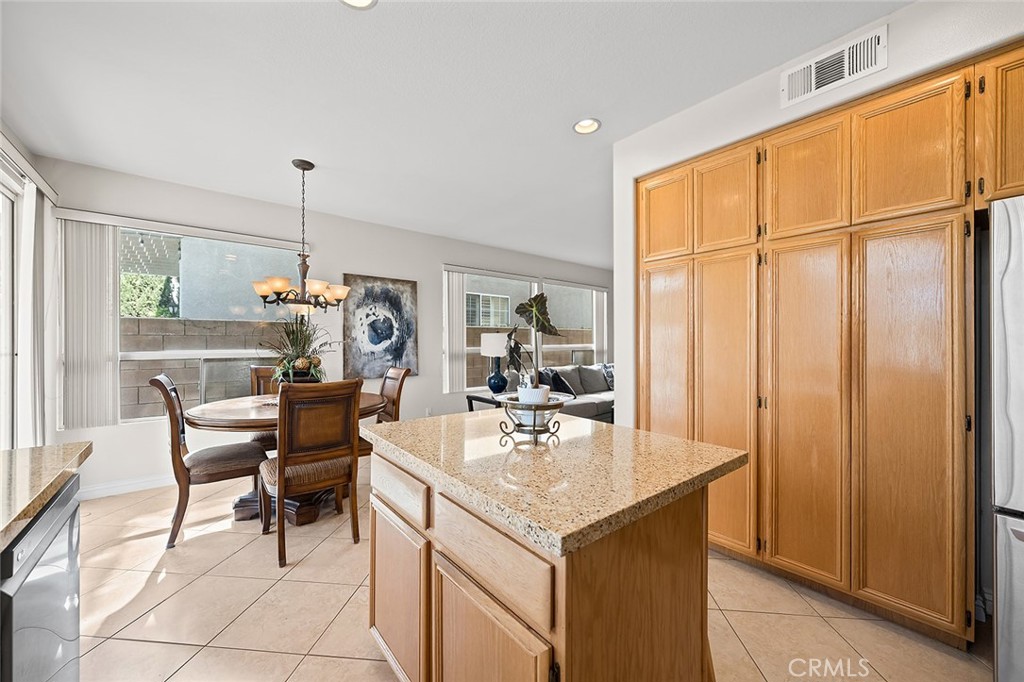 4220 Foxrun Property Photo 15