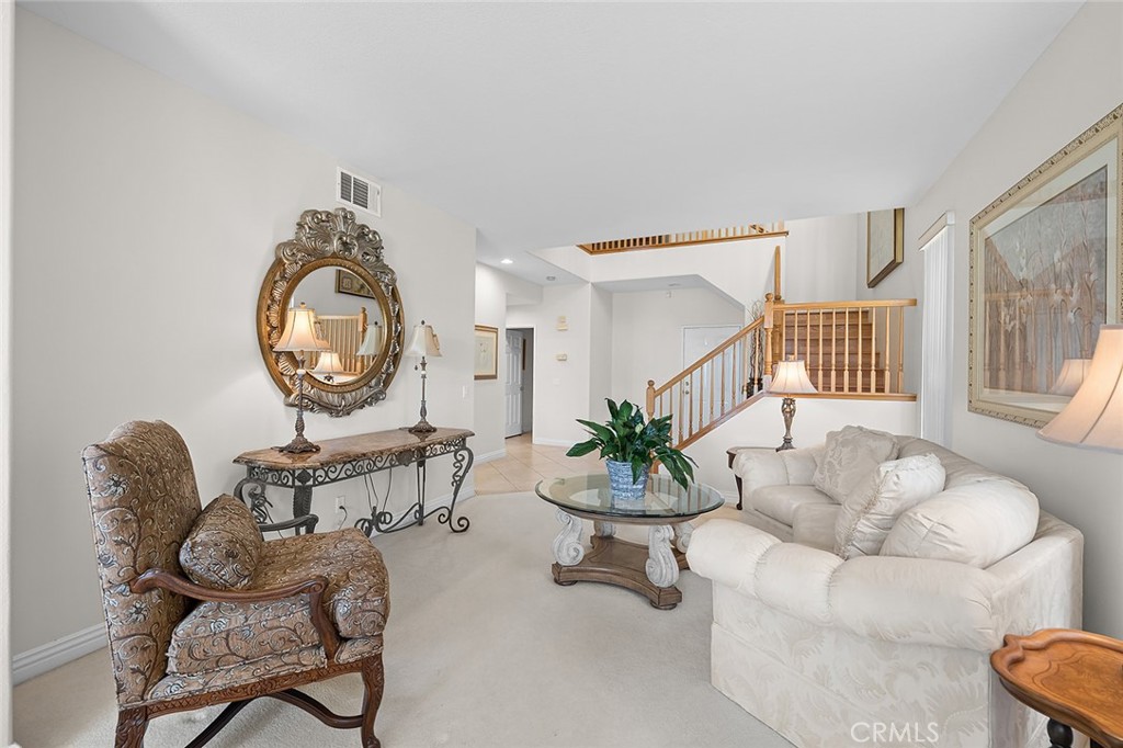 4220 Foxrun Property Photo 17
