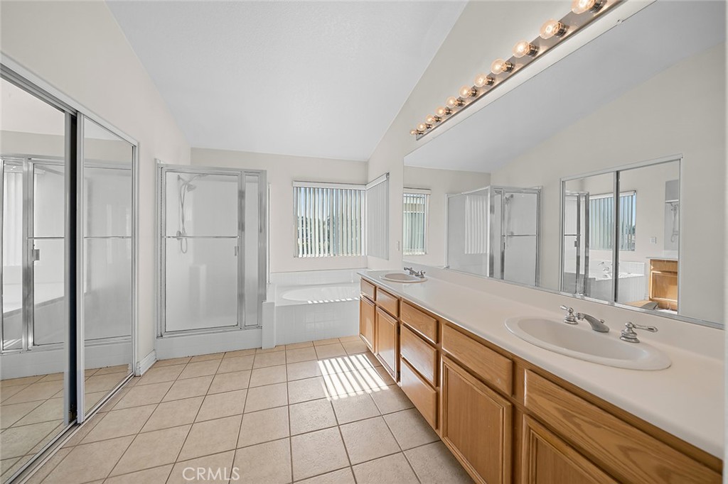 4220 Foxrun Property Photo 26