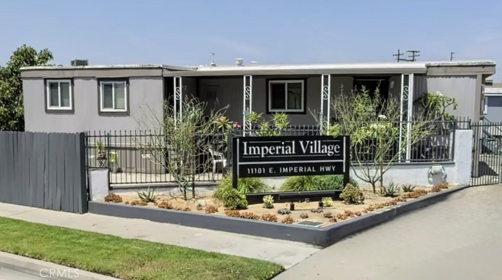 11101 Imperial Hwy 135 Property Photo 1