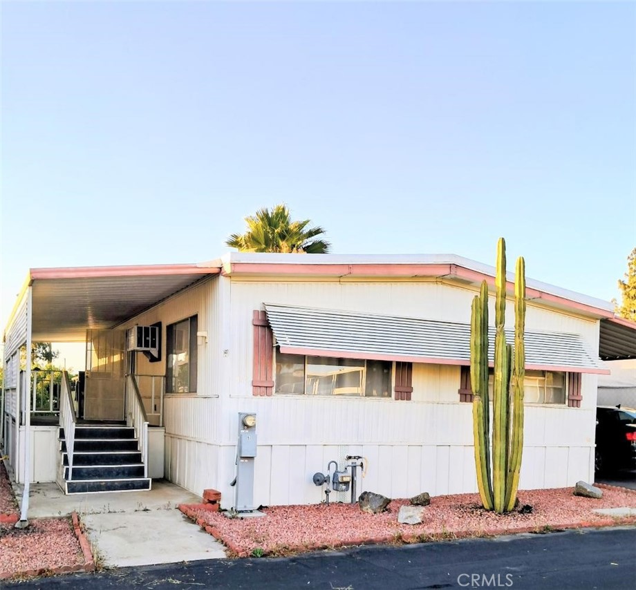 725 THORNTON W 97 Property Photo 1