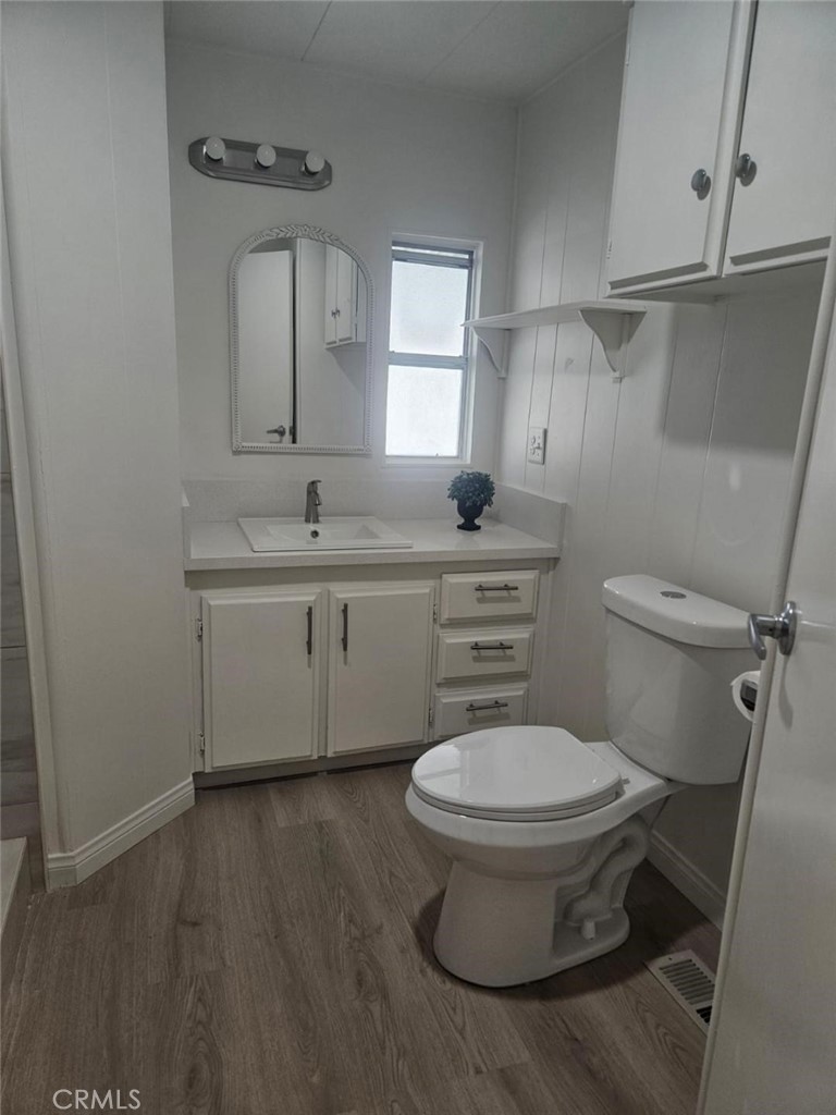 725 Thornton W 97 Property Photo 5