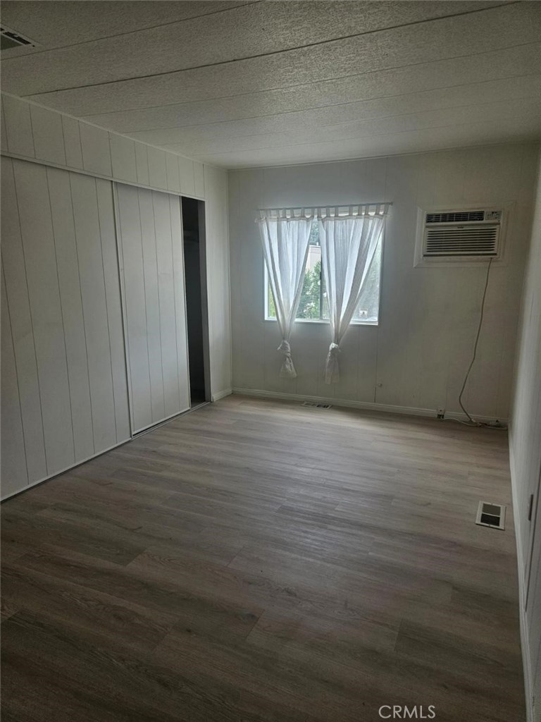 725 Thornton W 97 Property Photo 7