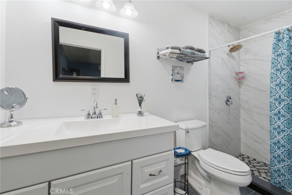 671 W Christie Street Property Photo 19