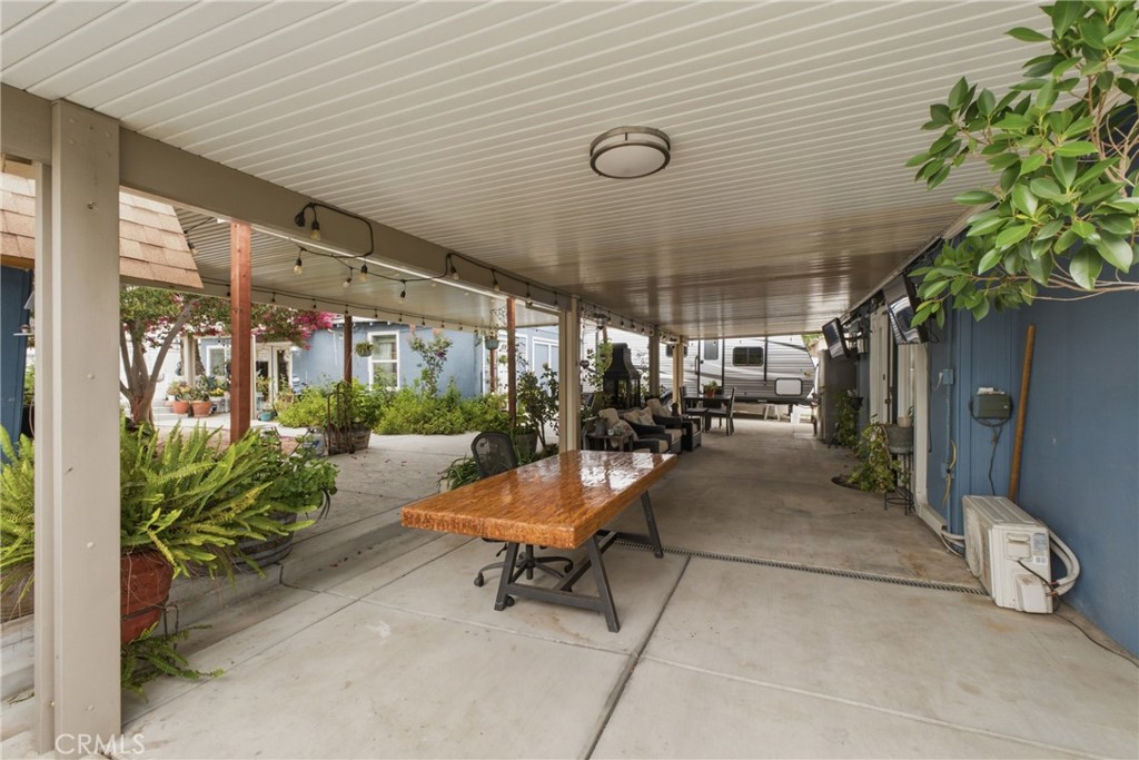 671 W Christie Street Property Photo 30