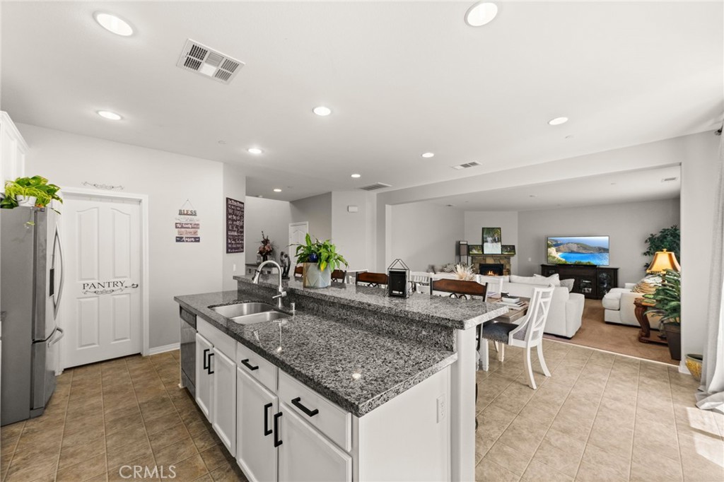 3731 Obsidian Property Photo 14
