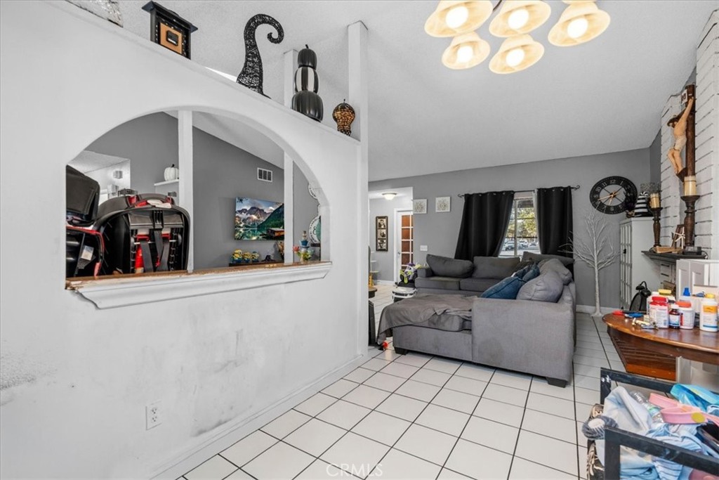 12821 Alona Street Property Photo 14