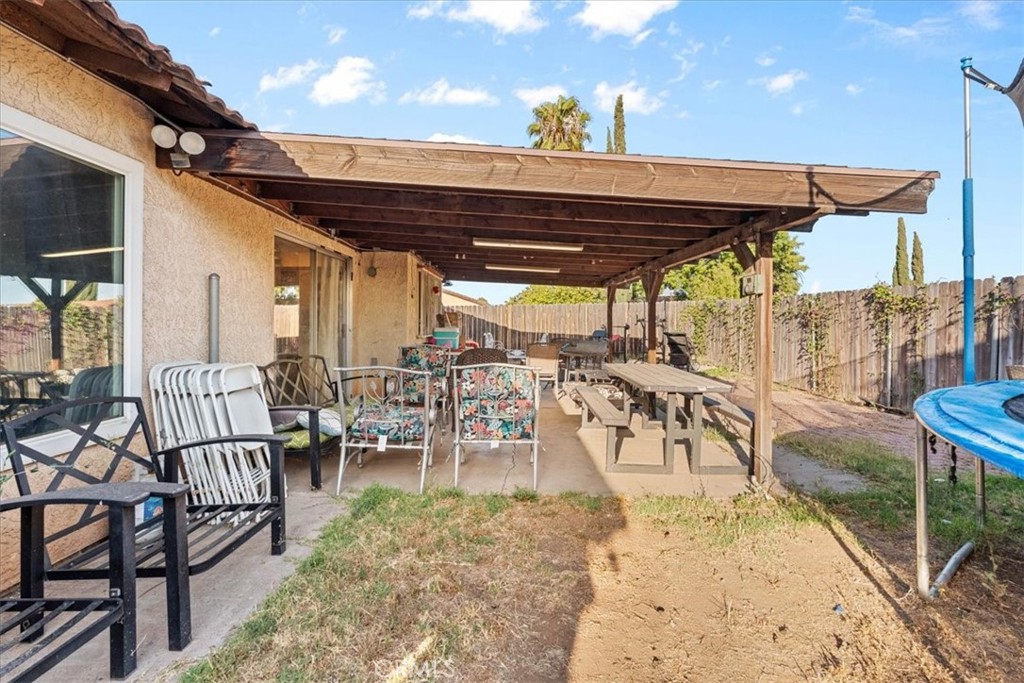 12821 Alona Street Property Photo 25