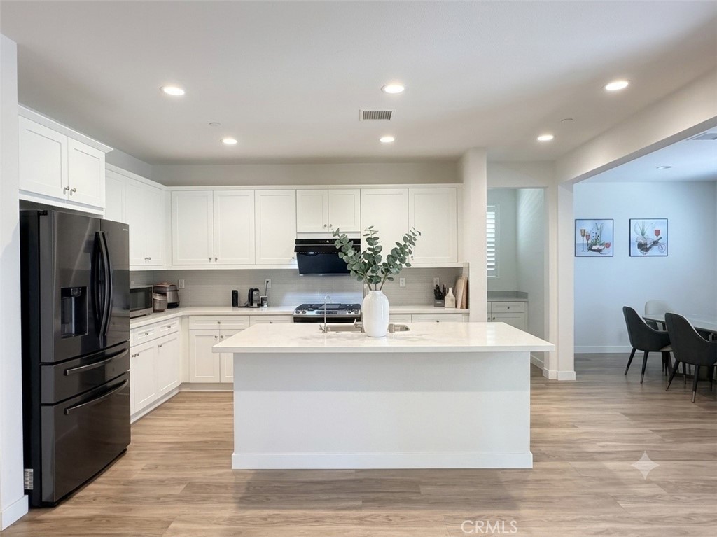 4722 S Cobblestone Property Photo 4