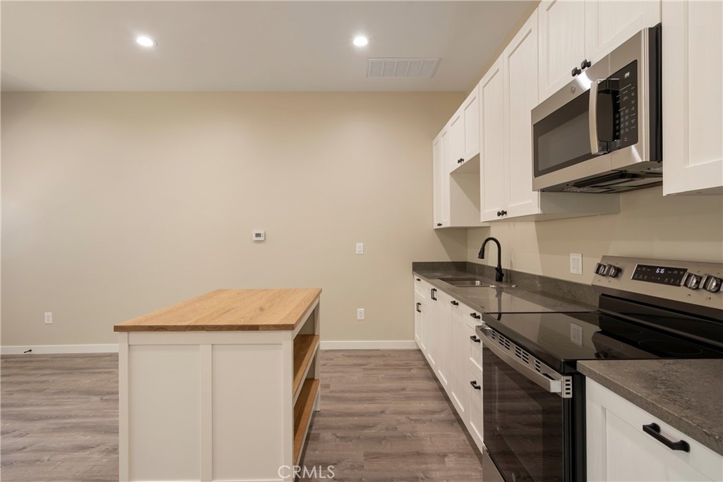 1732 E Ruddock Property Photo 7