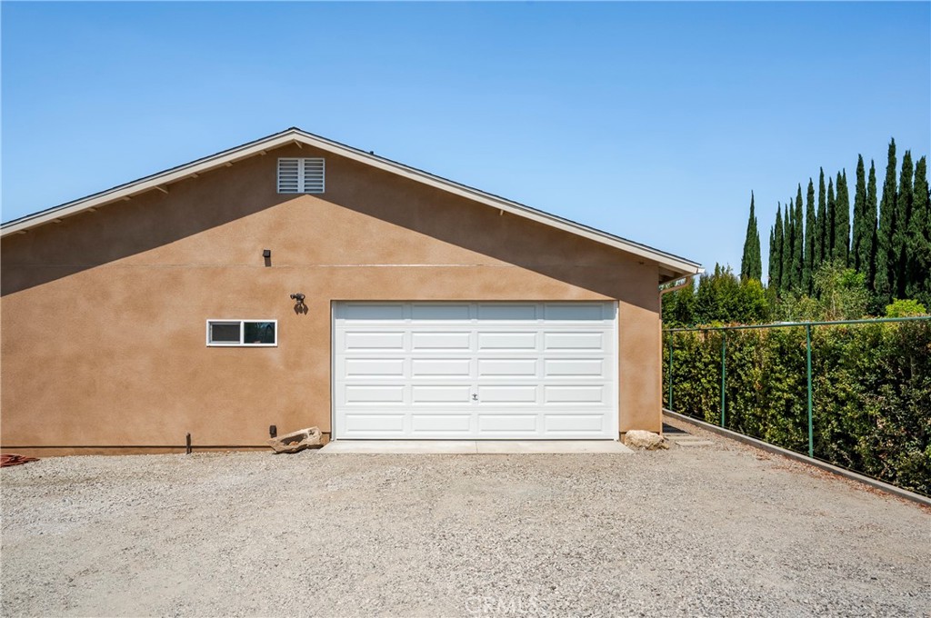 1732 E Ruddock Property Photo 14