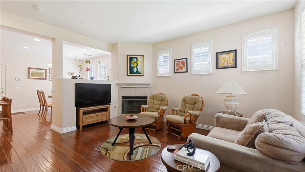 4257 Emerald Property Photo 3