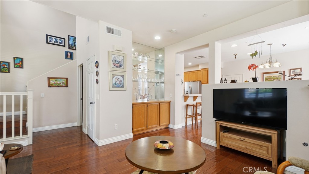 4257 Emerald Property Photo 5