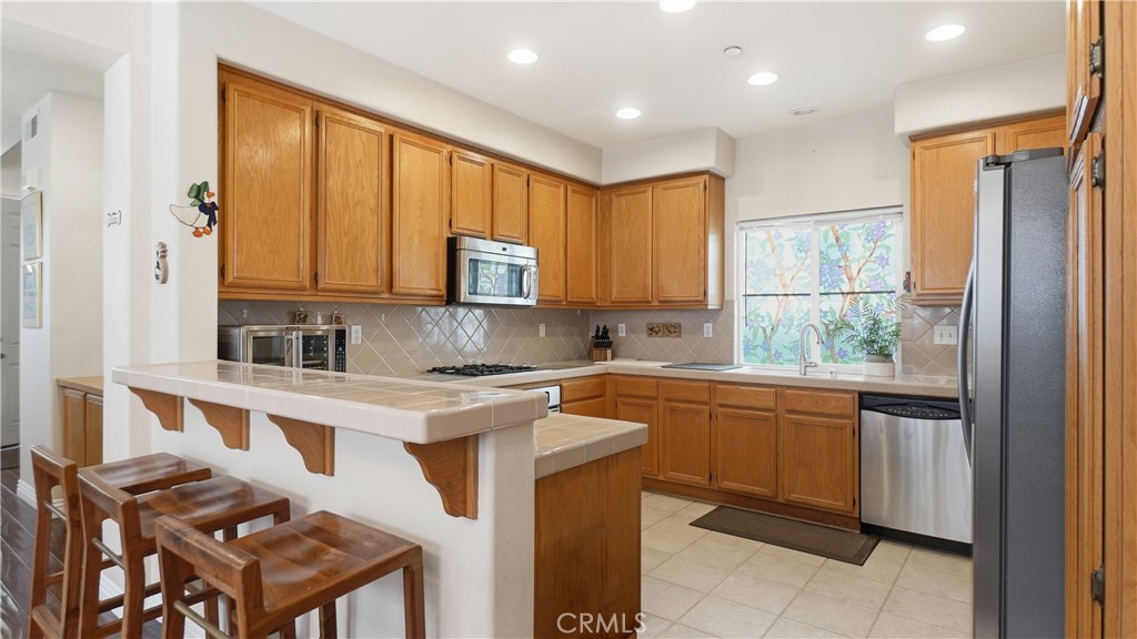 4257 Emerald Property Photo 8