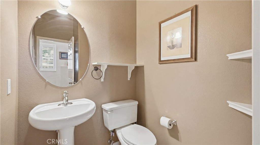 4257 Emerald Property Photo 14