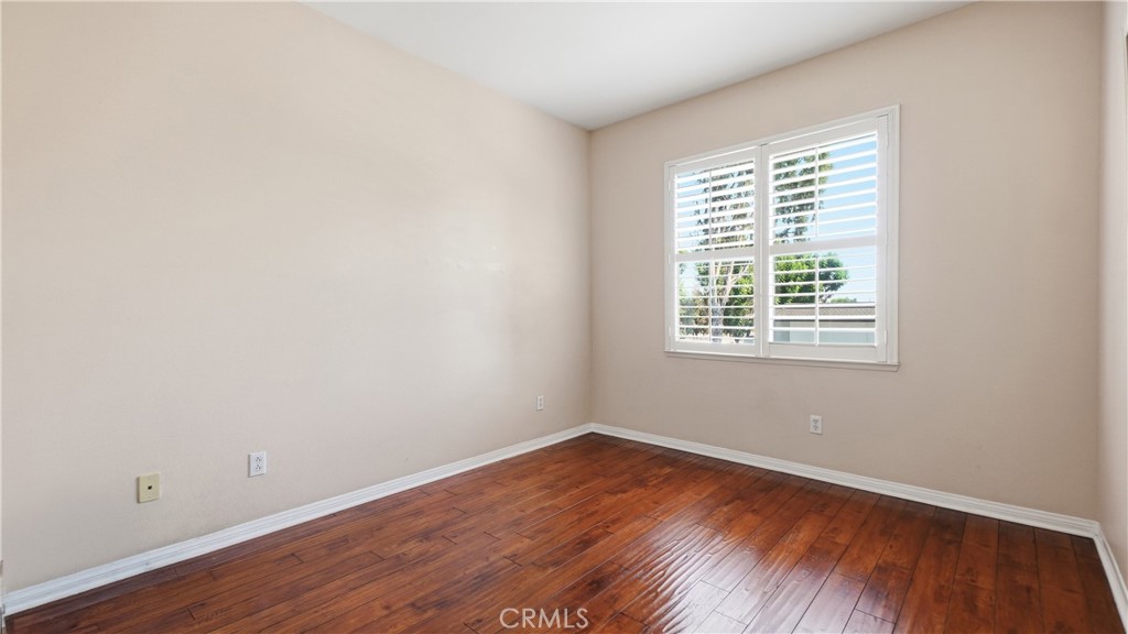 4257 Emerald Property Photo 25