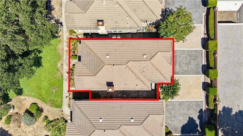 4257 Emerald Property Photo 38