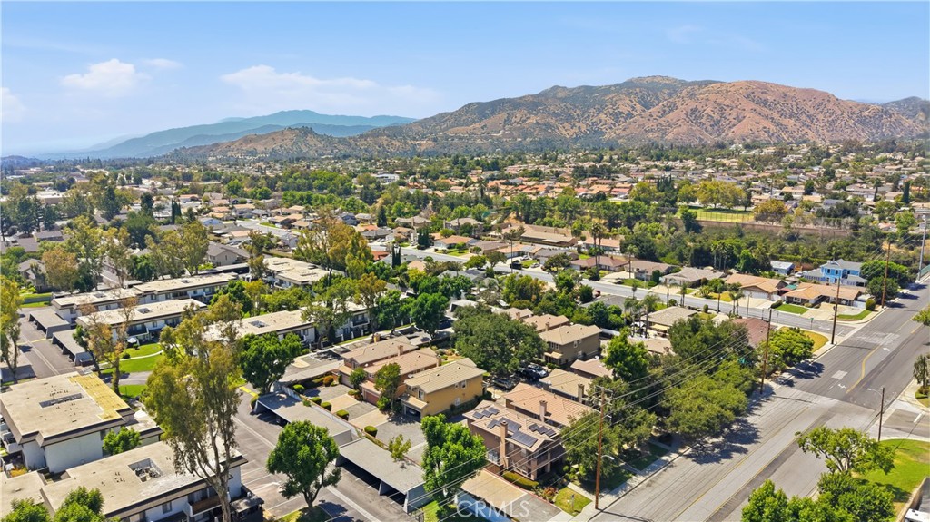 4257 Emerald Property Photo 42