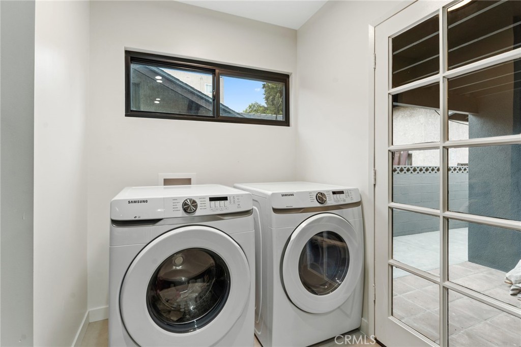 2428 Glyndon Avenue Property Photo 15