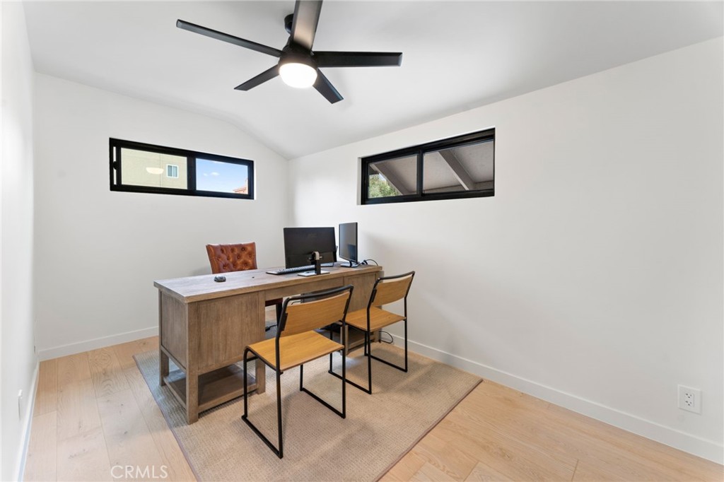 2428 Glyndon Avenue Property Photo 39