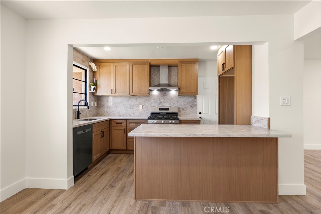 4072 Hillcrest Drive C Property Photo 12