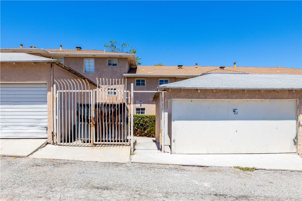 4072 Hillcrest Drive C Property Photo 30